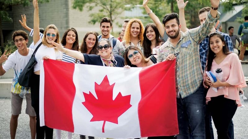 Các bước làm thủ tục gia hạn visa Canada